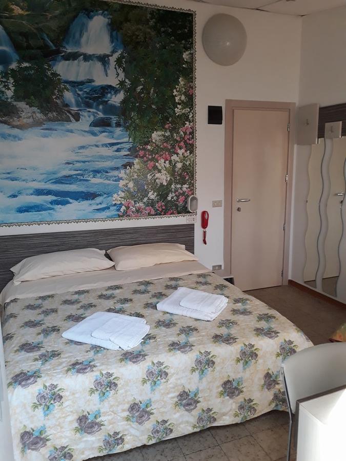 Hotel Adler 리미니 외부 사진