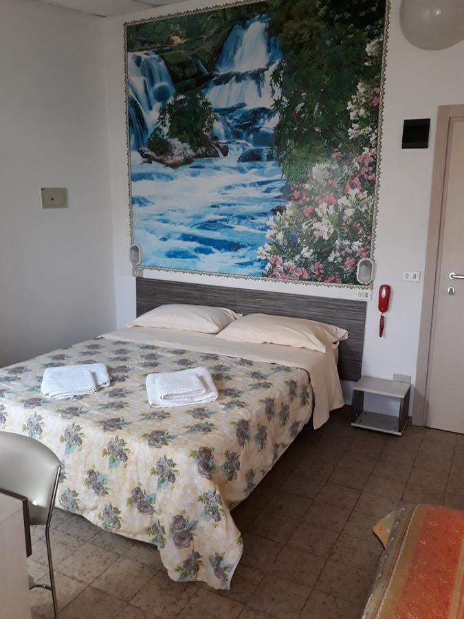 Hotel Adler 리미니 외부 사진